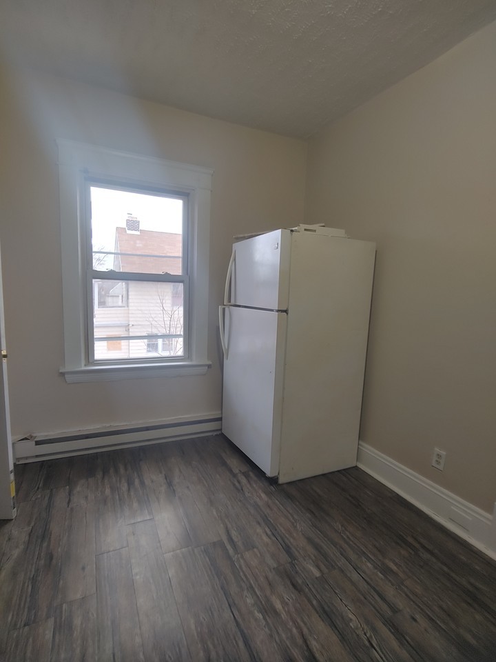 2198 W 105Th St - Photo 2 of 13