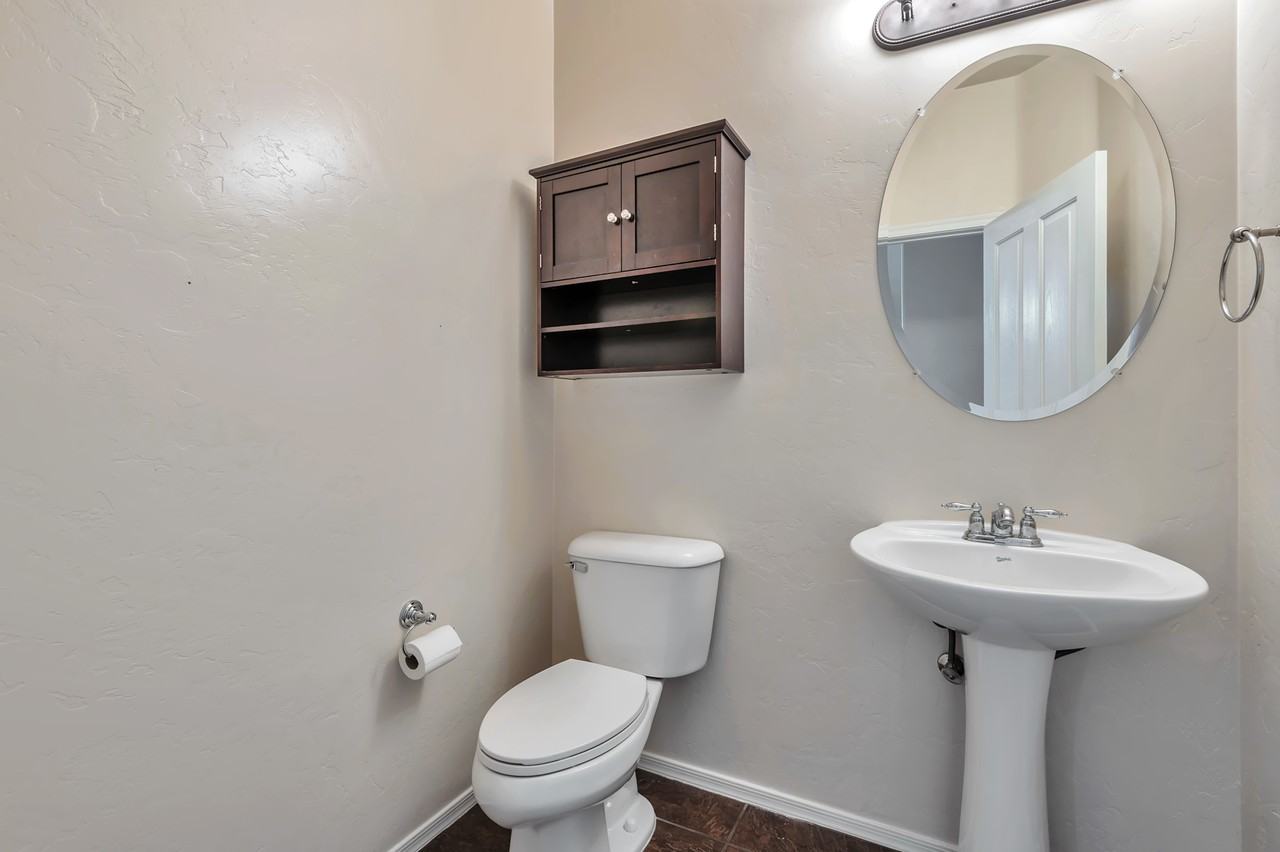 8261 North Converse Court - Photo 5 of 25