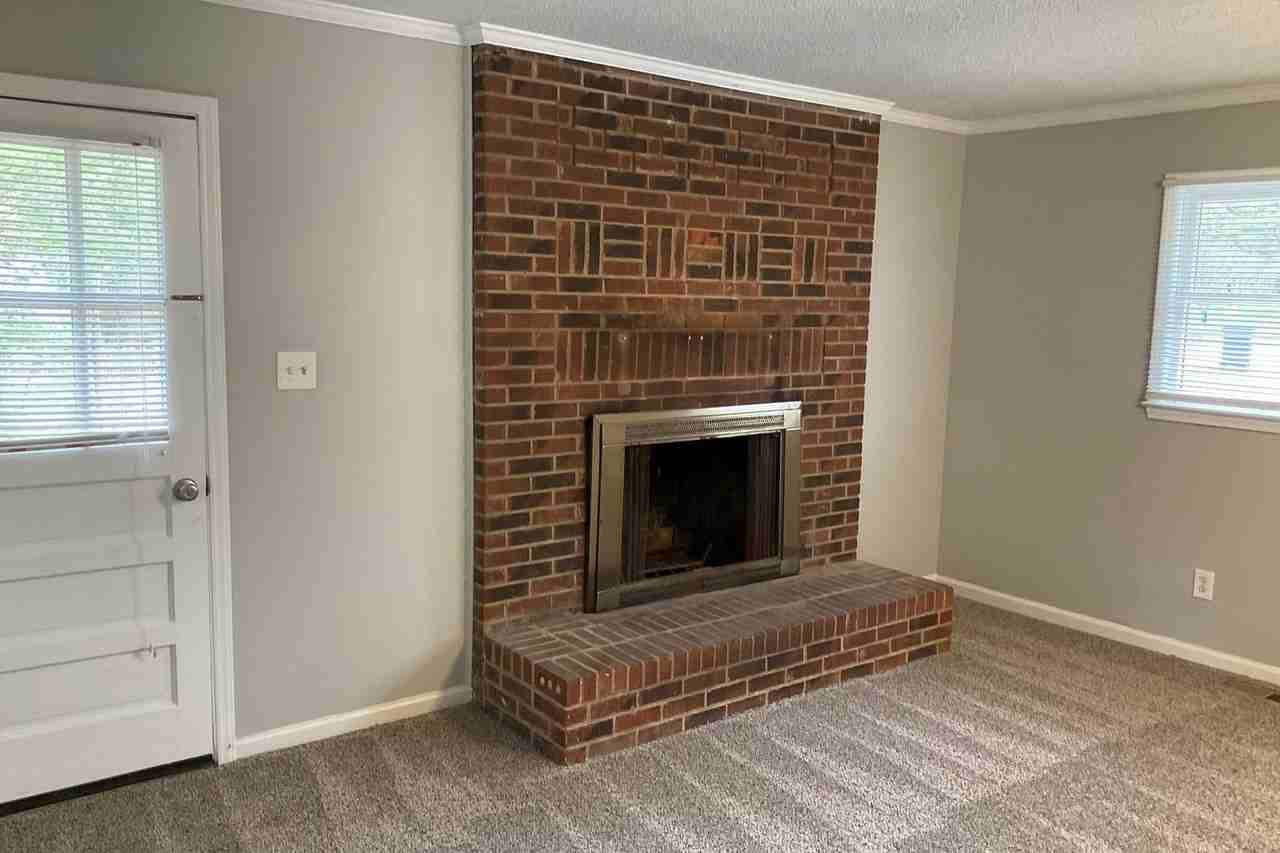 3030 Helen Dr - Photo 3 of 17