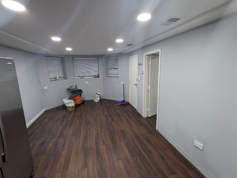 2539 N Monticello Ave - Photo 2 of 11