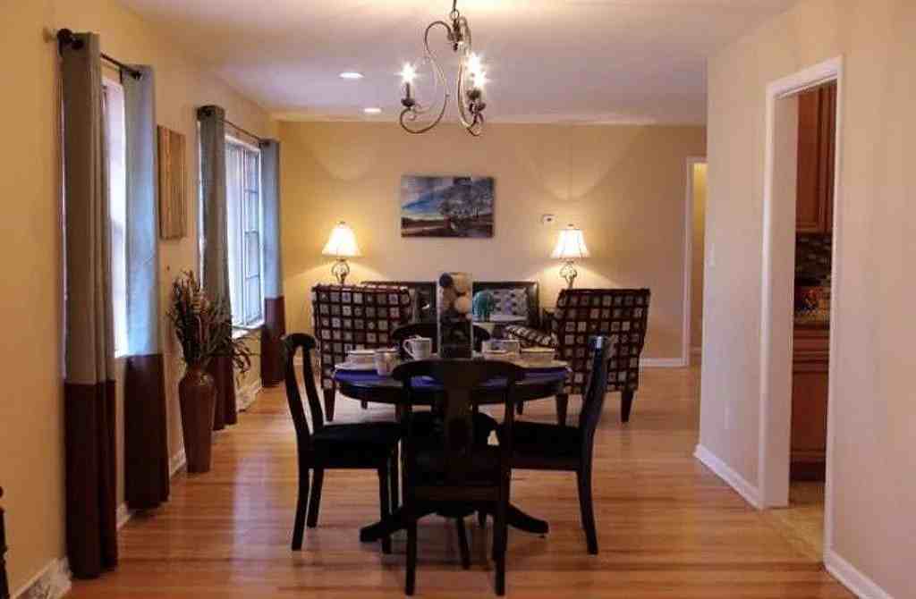 700 West 87th Street - Photo 2 of 13