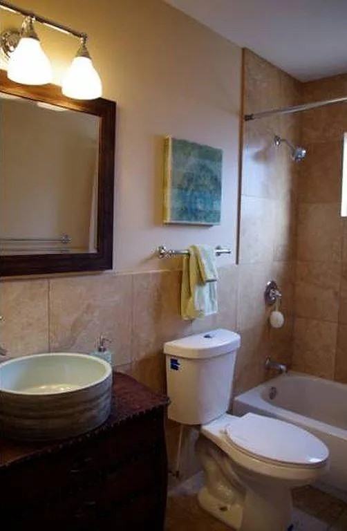 700 West 87th Street - Photo 3 of 13