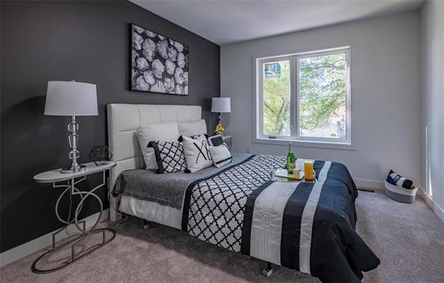 693 Munroe Ave - Photo 2 of 8