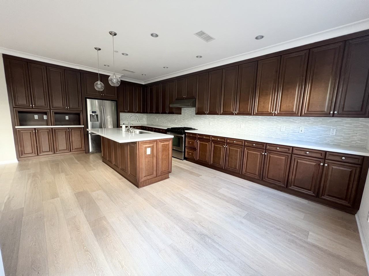 121 Overbrook - Photo 3 of 17