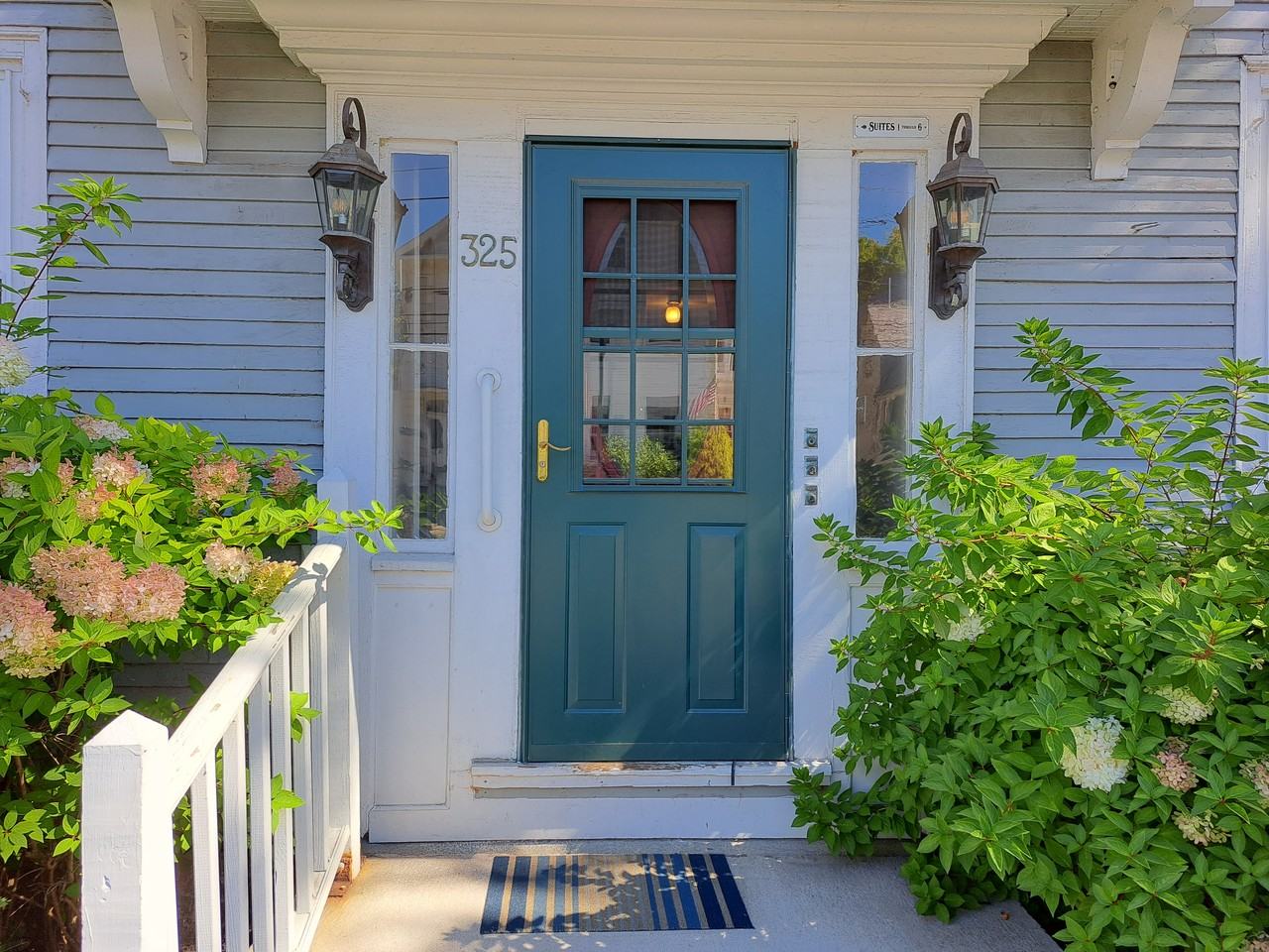 325 Main St - Photo 2 of 20