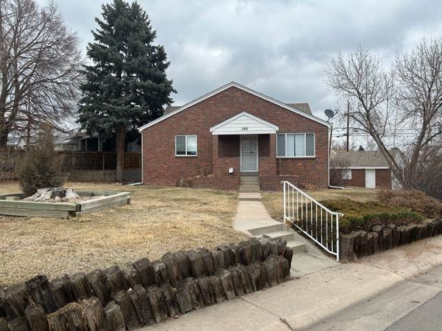 190 S Dale Ct - Photo 3 of 31