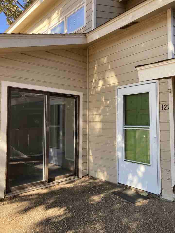 13819 Turnberry Ln #121 - Photo 2 of 10