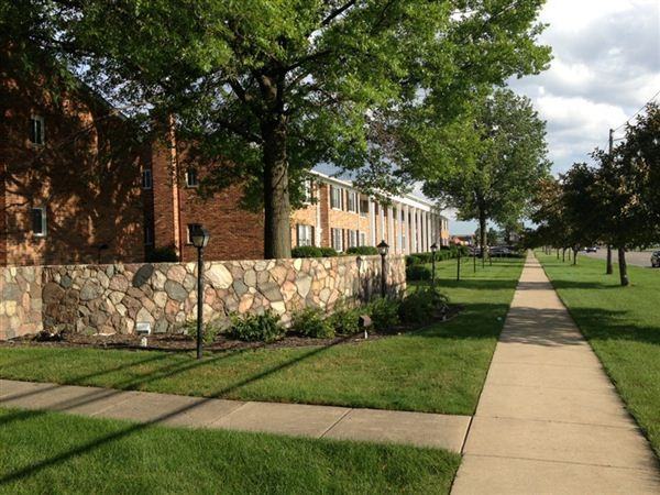 Value Suites @ Presidents Village Condo - Photo 2 of 9