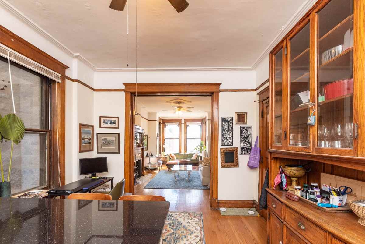 1722 N Mohawk St #3F - Photo 3 of 26