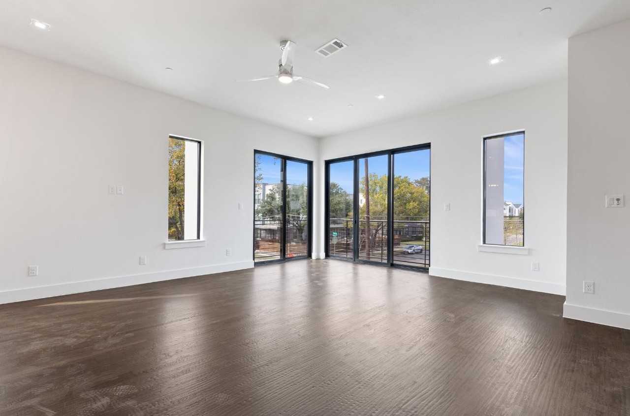 5206 Fuqua Street - Photo 5 of 21