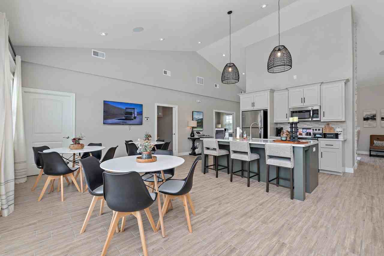 Eagle Crossing Townhomes - Photo 2 of 40