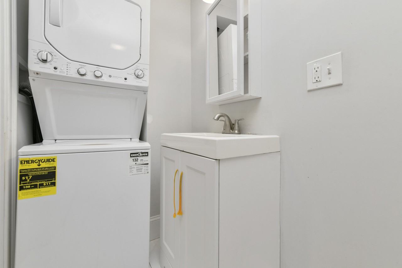 155 Chelsea St #1 - Photo 5 of 5