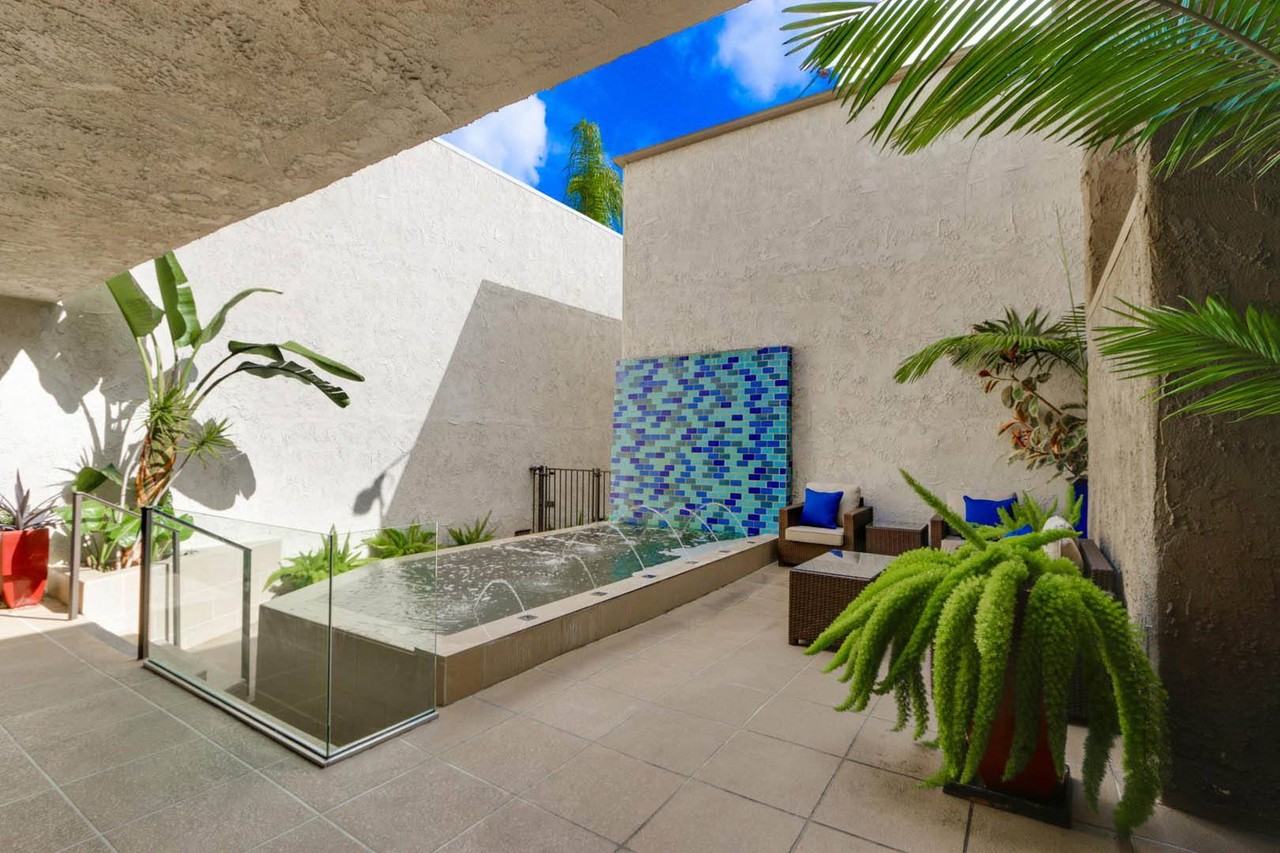 Meridian Apartments - Photo 3 of 17