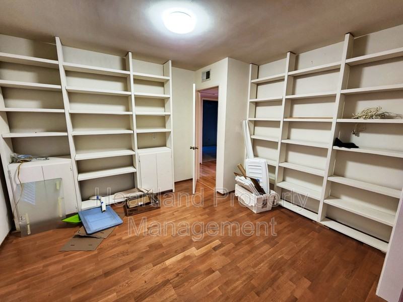 11323 Tribuna Ave - Photo 4 of 13