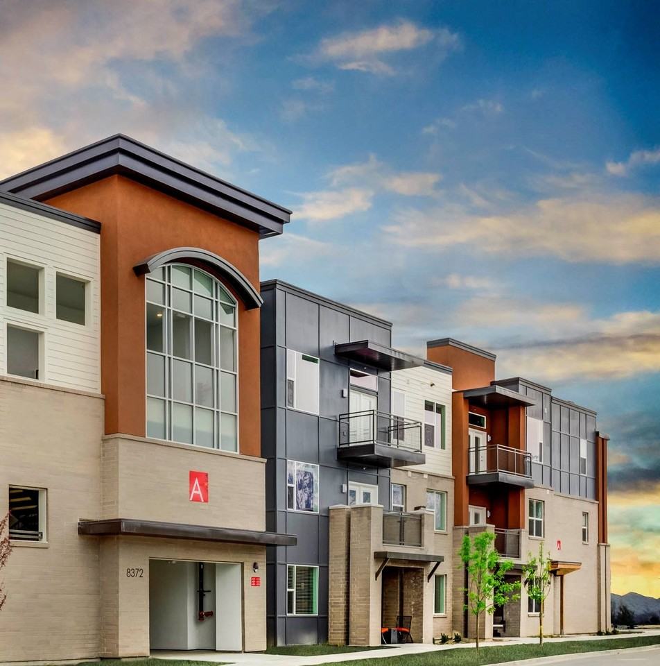 Axio 8400 - Photo 2 of 35