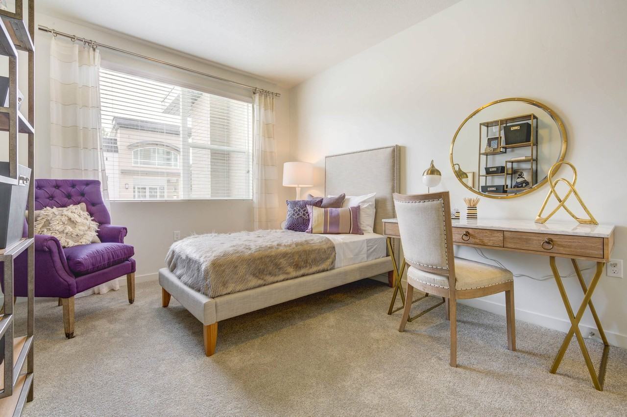 Axio 8400 - Photo 3 of 35