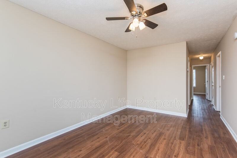 139 Madison Spgs - Photo 3 of 22