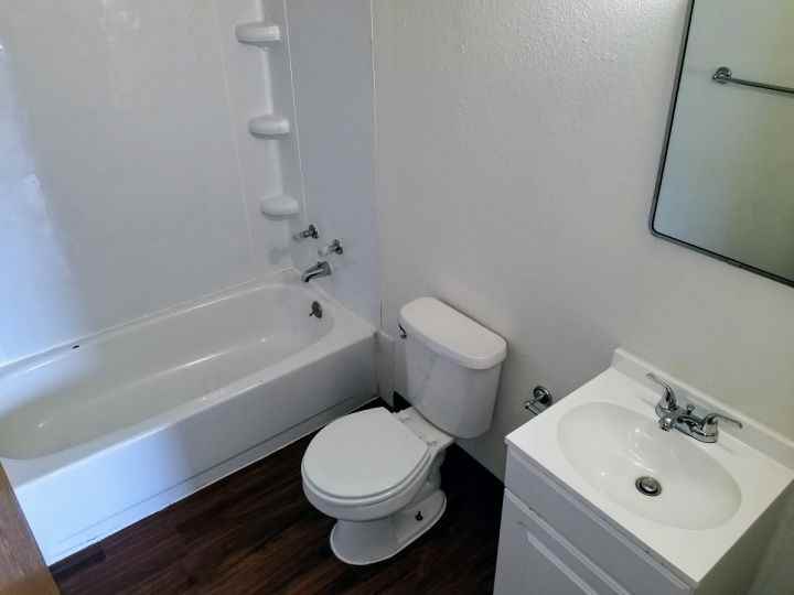540 S 28th St - Photo 3 of 7