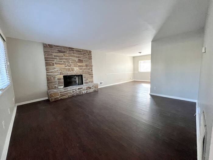 140 Forest Fern Rd - Photo 3 of 48