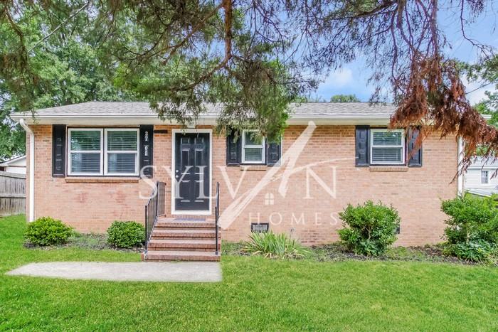 3705 Phillips Park Dr - Photo 2 of 16