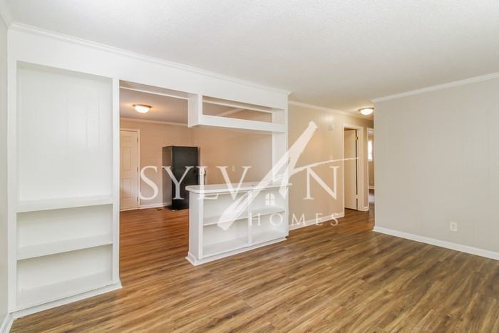 3705 Phillips Park Dr - Photo 3 of 16