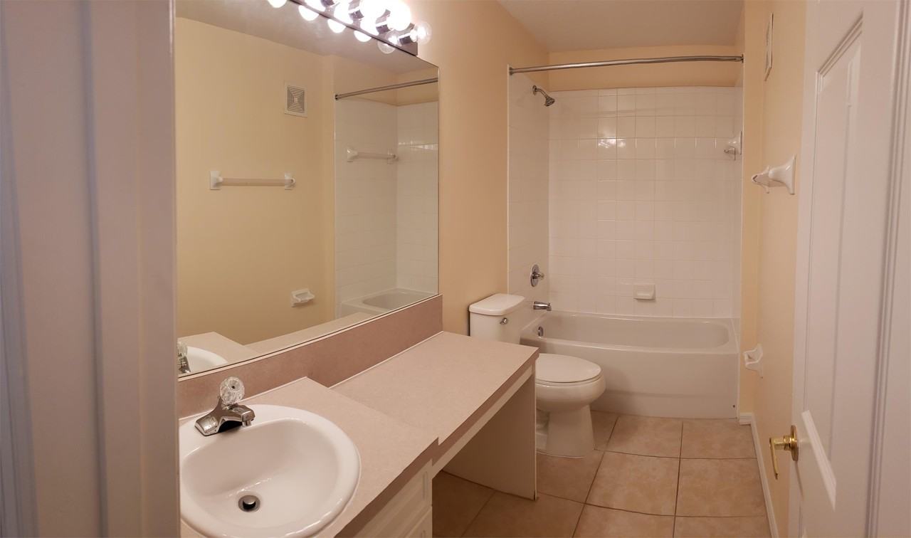 2807 Fan Palm DriveUnit 5 #1 - Photo 2 of 8