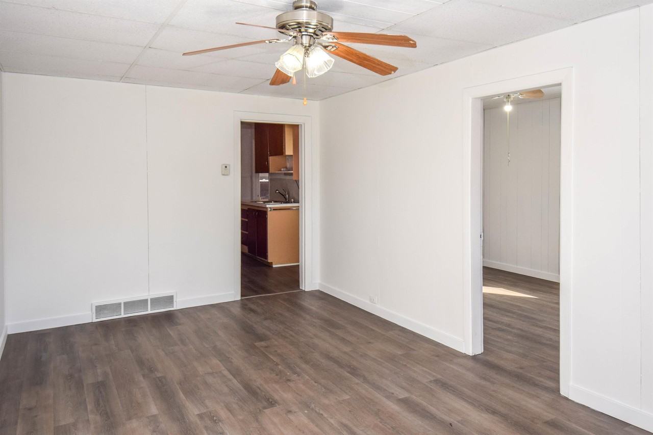 376 S 100 W #376 - Photo 2 of 11