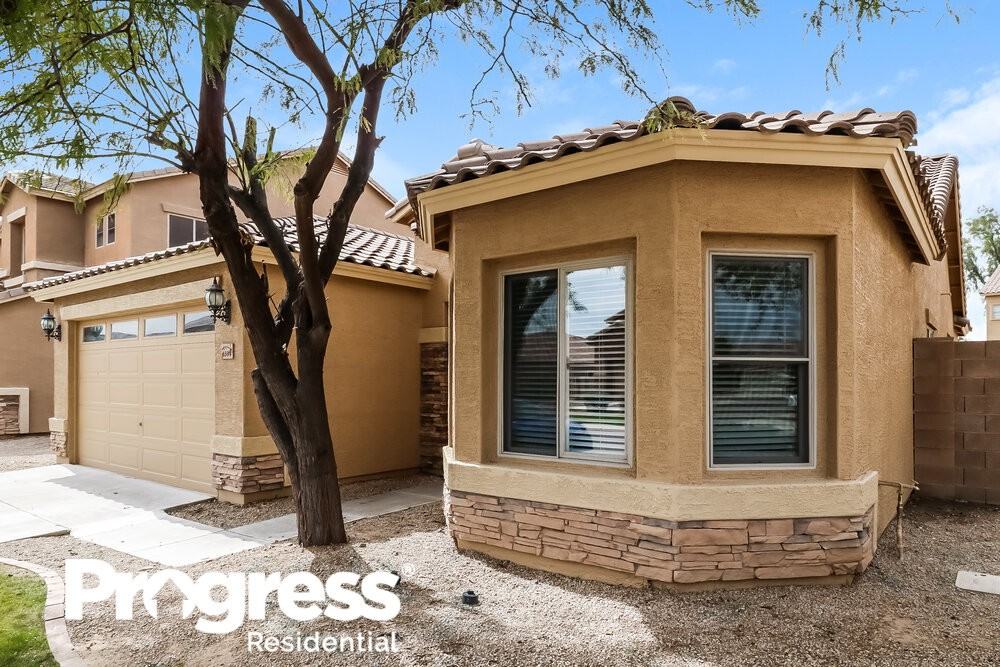 6504 S 49th Dr - Photo 3 of 21