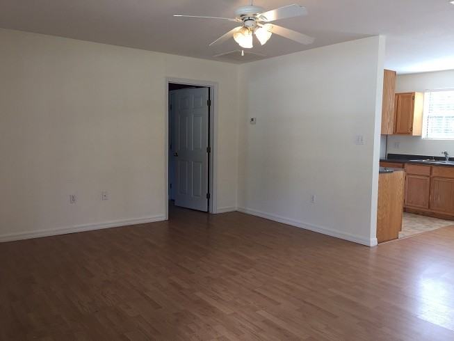 1102 Ne 16th Ave #1 - Photo 2 of 12