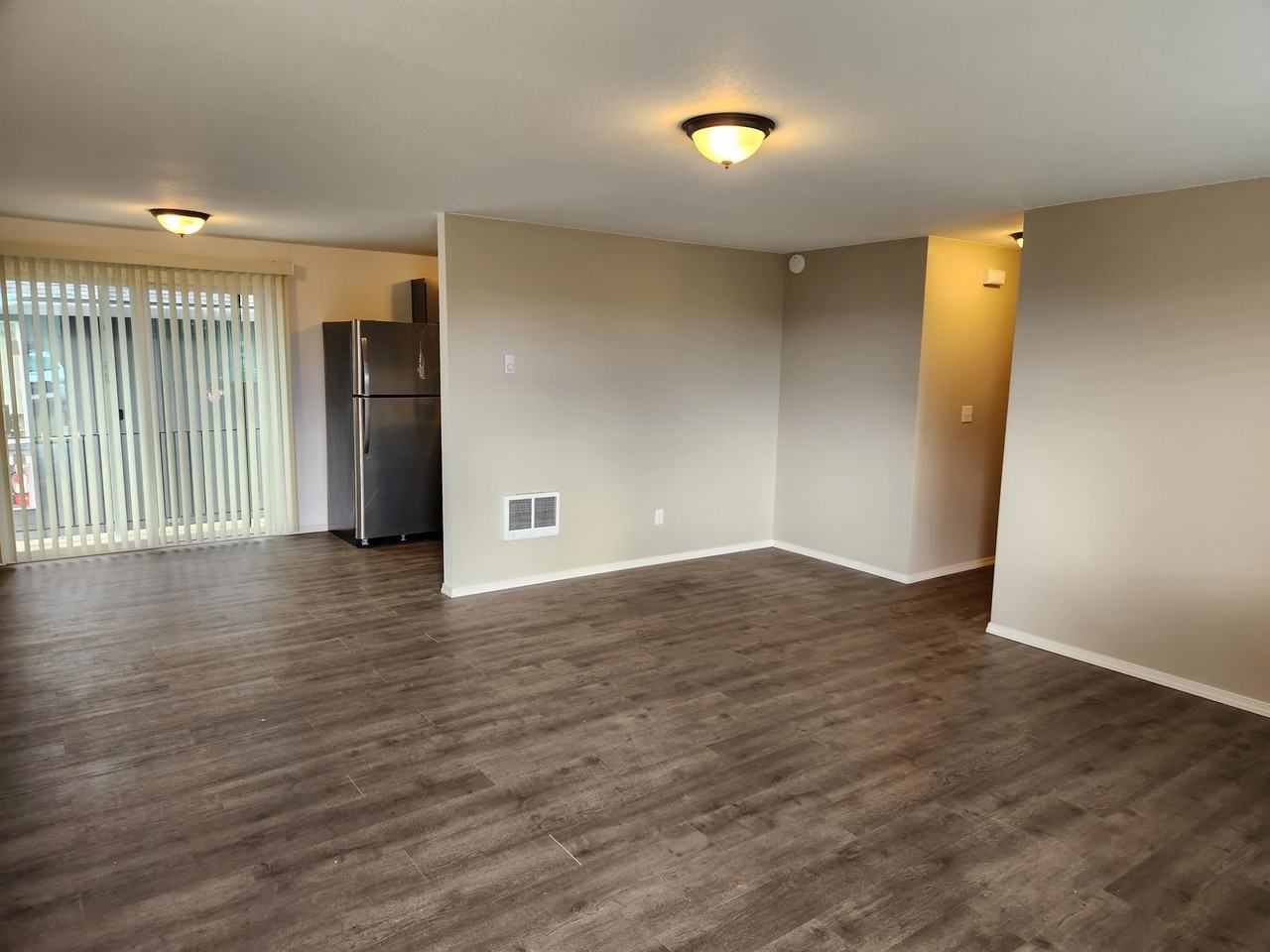 1114 W 36th St #1114 - Photo 2 of 14