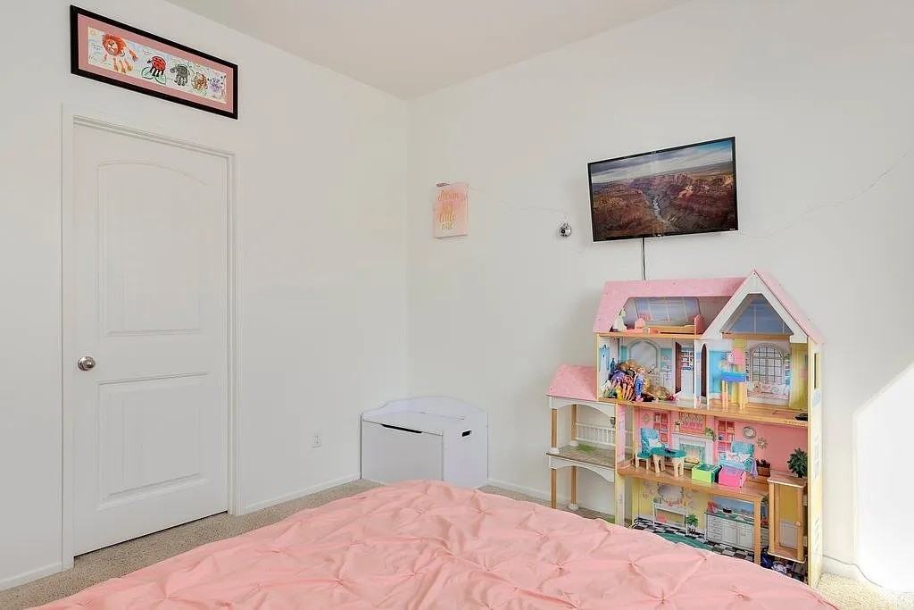 914 Haviture Way #1 - Photo 6 of 28