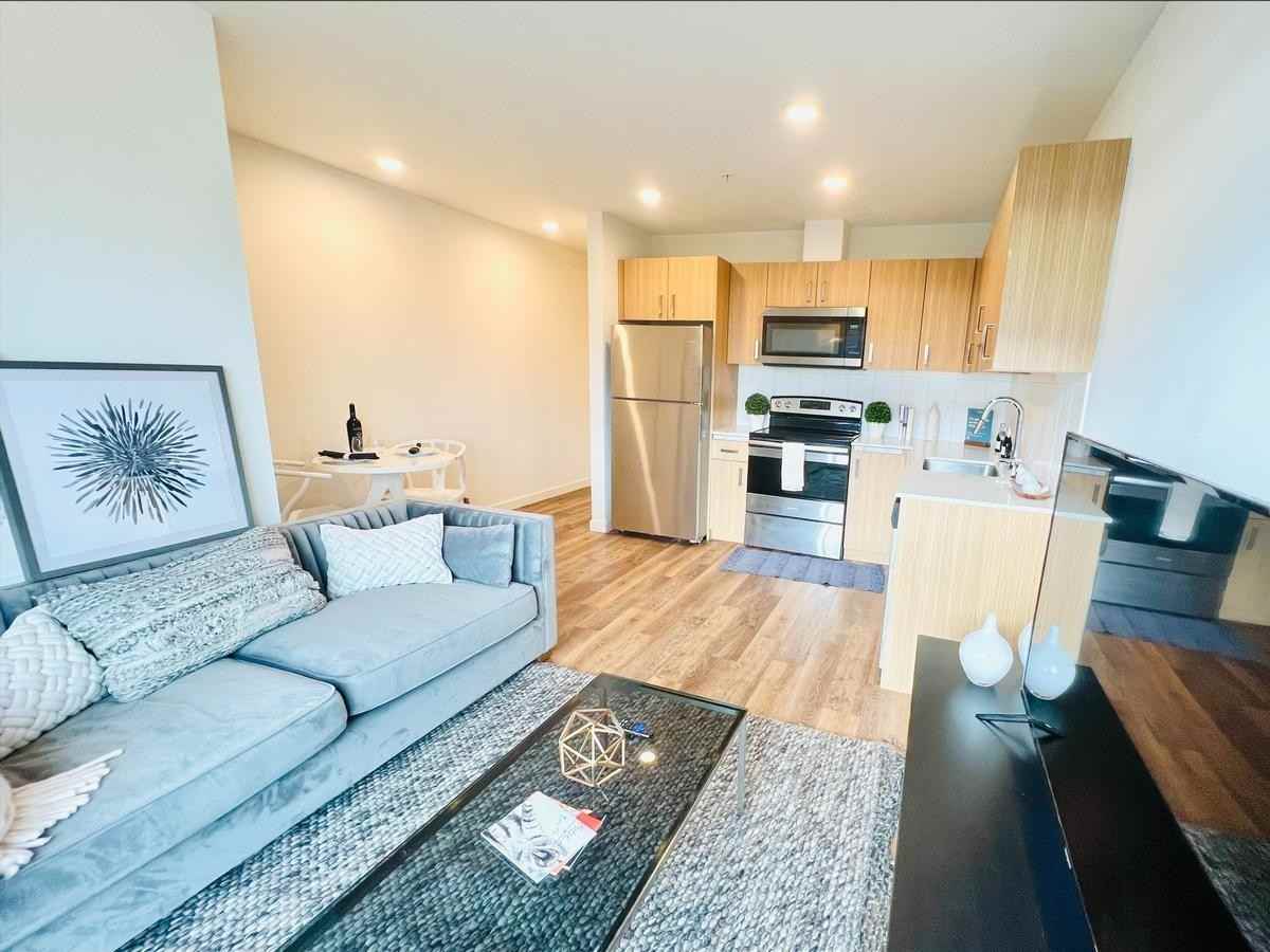 429 2nd Avenue West - Photo 6 of 17