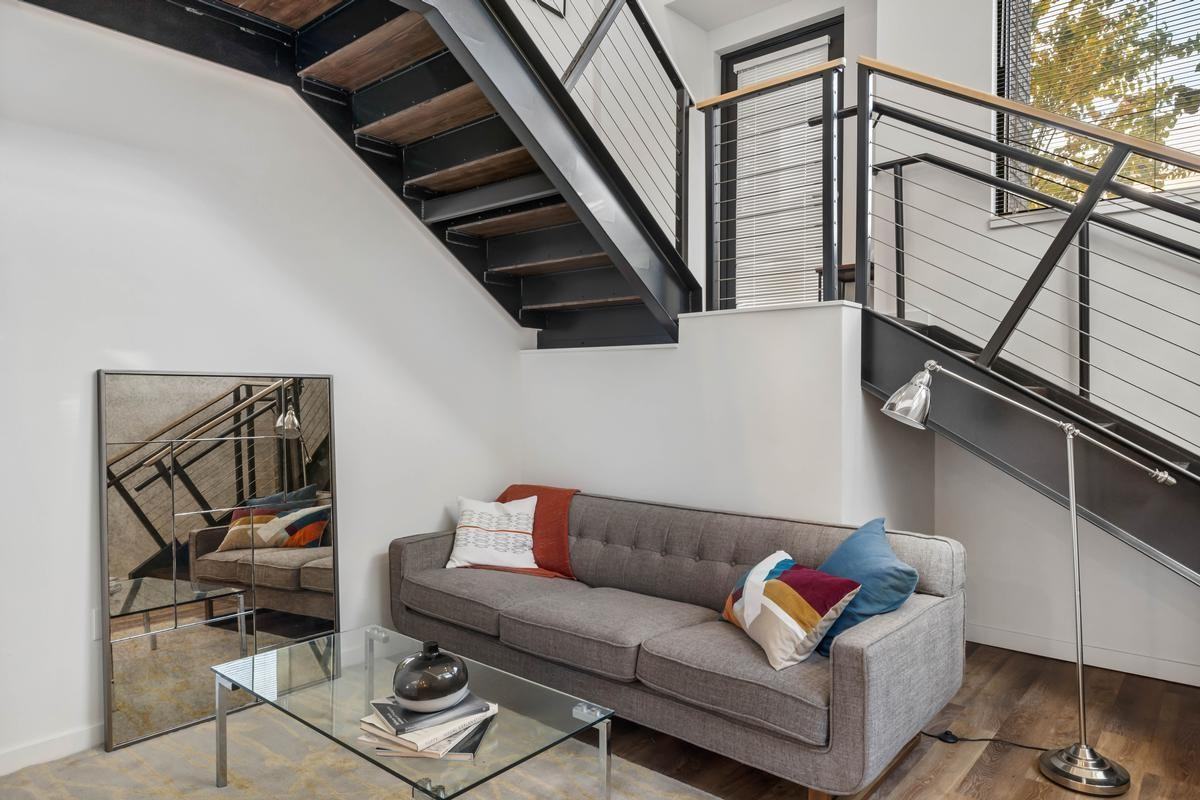 429 2nd Avenue West - Photo 2 of 19