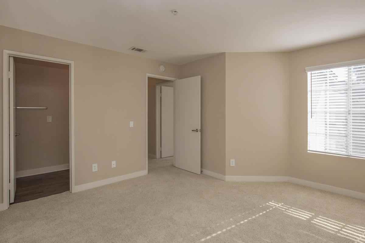 931 Rebecca Way - Photo 6 of 12
