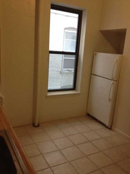 71st St-Bay Ridge-Listing ID 68285 - Photo 3 of 13