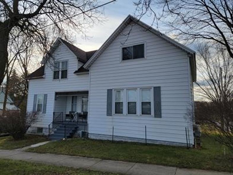 239 10th St, Manistee, MI 49660, USA 2 unit Rentals Zumper