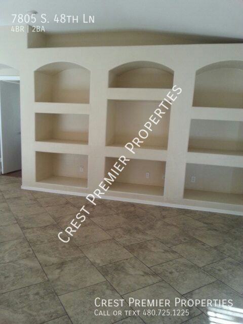 7805 S 48th Ln - Photo 2 of 9