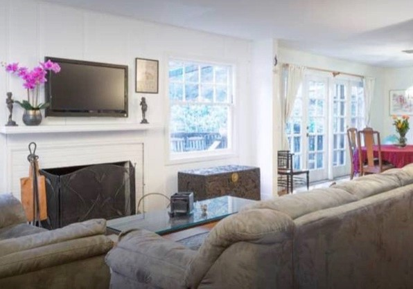 121 W Blithedale Ave - Photo 3 of 15