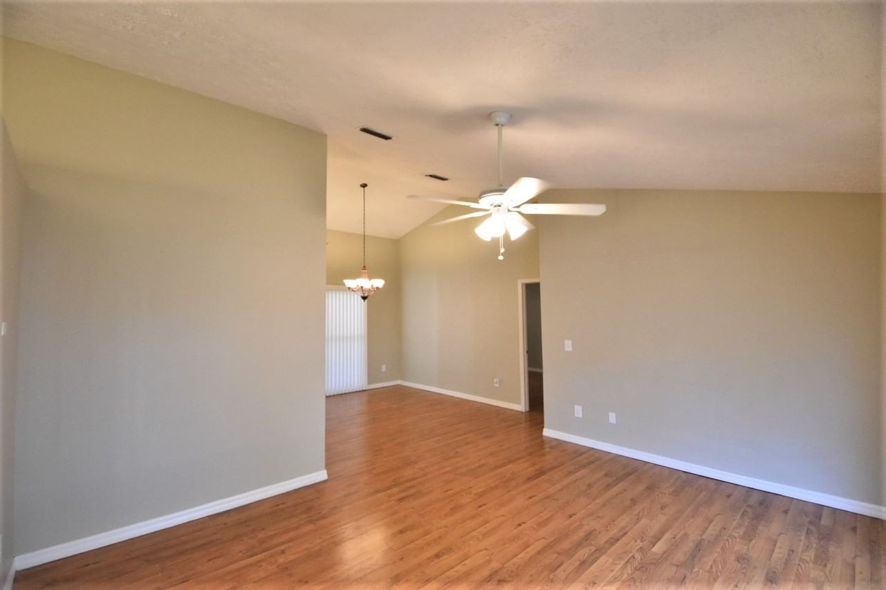 3757 E Lake Dr - Photo 3 of 23