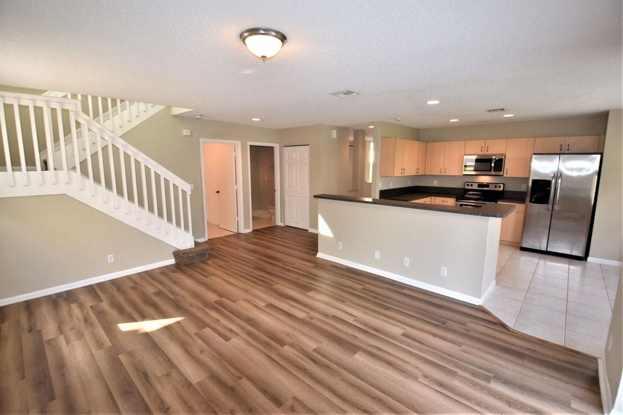 6583 Constance St - Photo 3 of 14