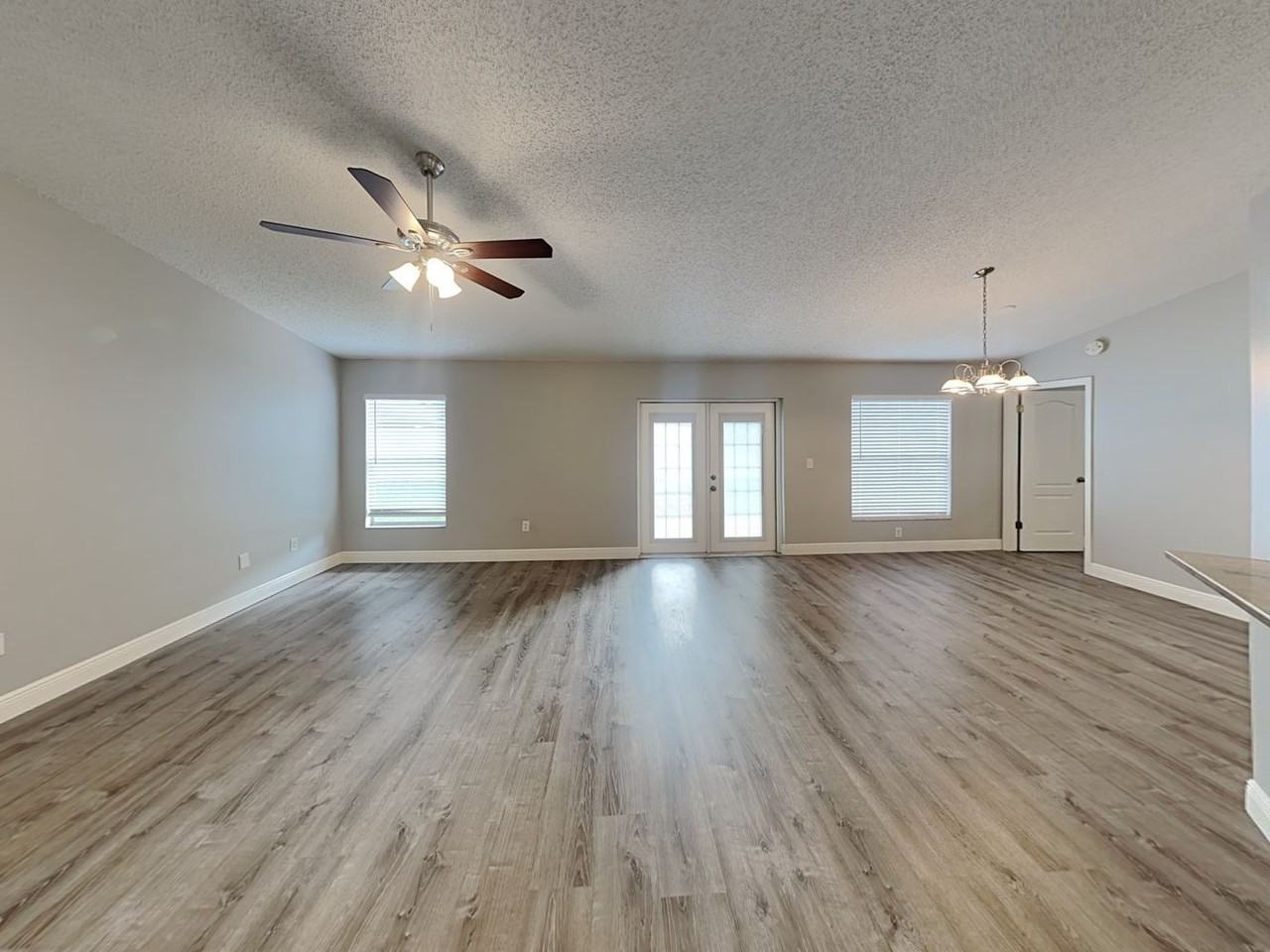 5818 Bitter Orange Ave - Photo 3 of 20