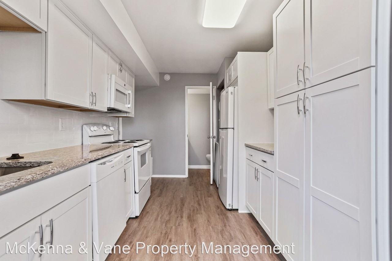 11205 Avalanche Way #B - Photo 3 of 20