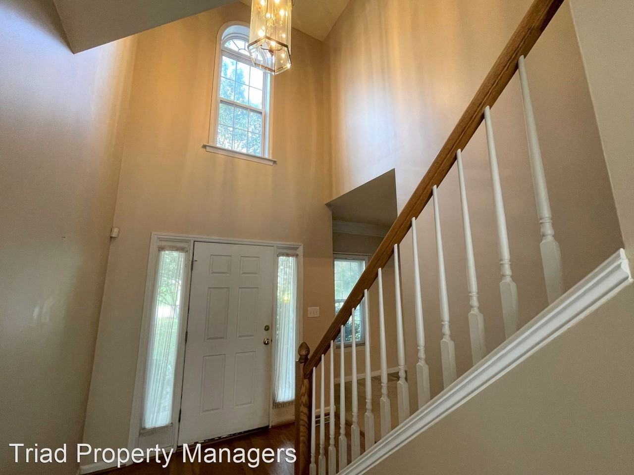 8 Mill Path Ln - Photo 2 of 38
