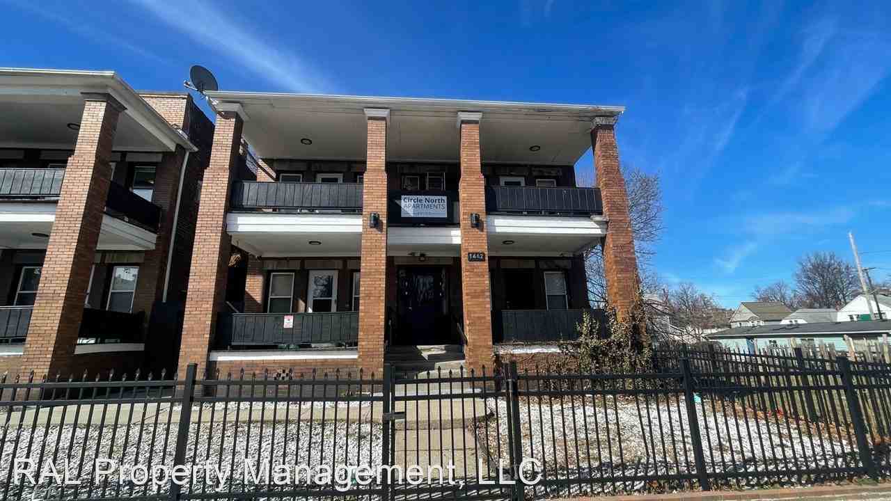 1446 E 115th St 4, Cleveland, OH 44106 2 Bedroom Apartment for Rent