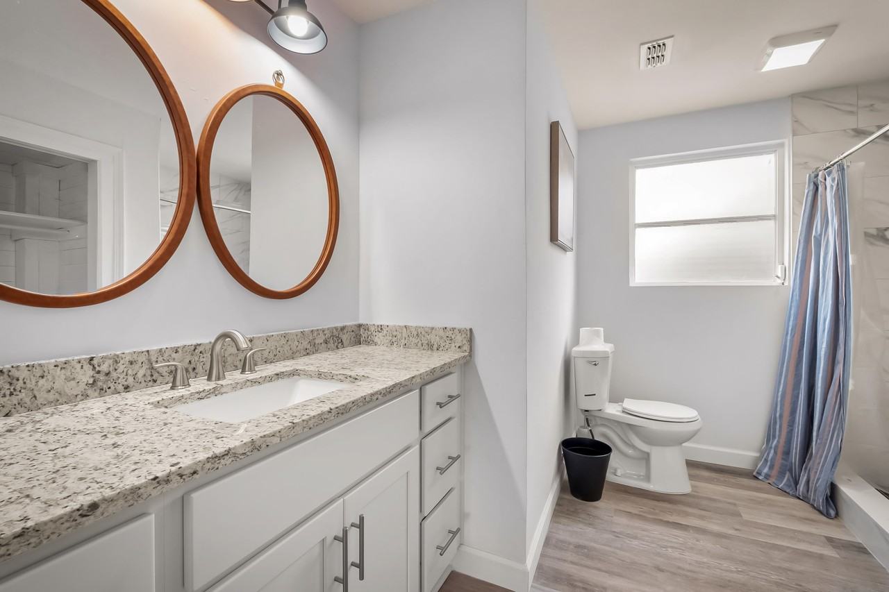 College Cir N - Photo 6 of 8