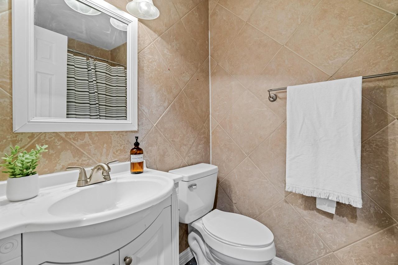 Trinity Pl - Photo 2 of 21