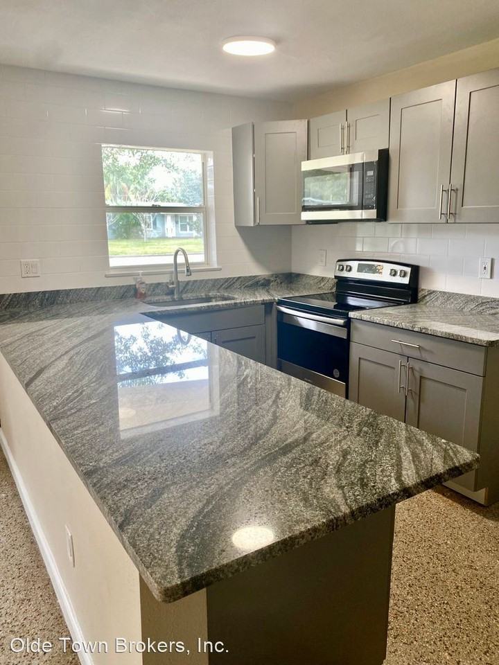 1217 Dove Dr - Photo 3 of 6