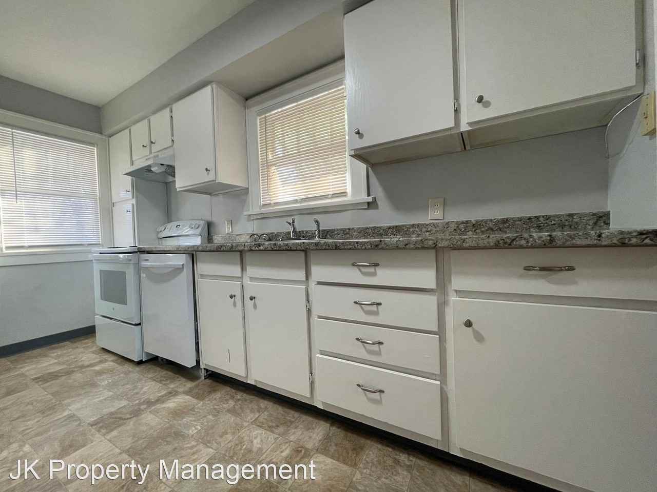 1016/1018 8th Ave S - Photo 2 of 12