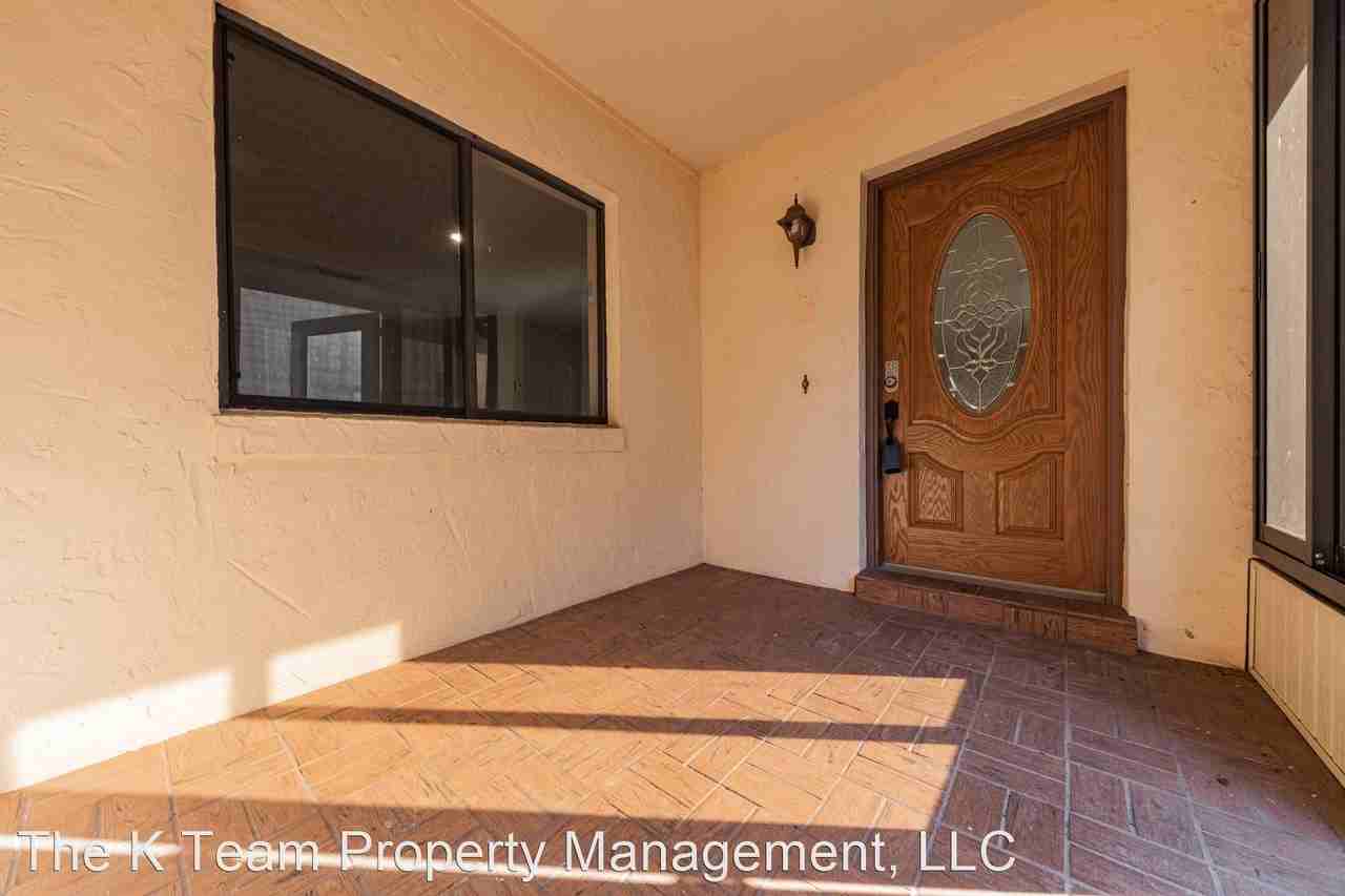 673 Augusta Rd - Photo 2 of 23