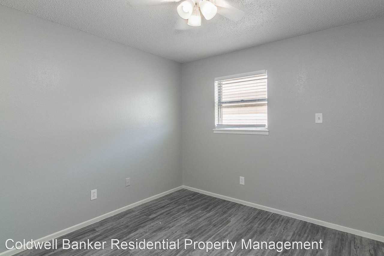 1311 53rd Street - Photo 3 of 9